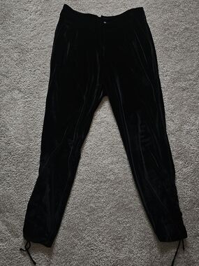 Black Velvet Ankle Pants - Women's Cropped Trousers